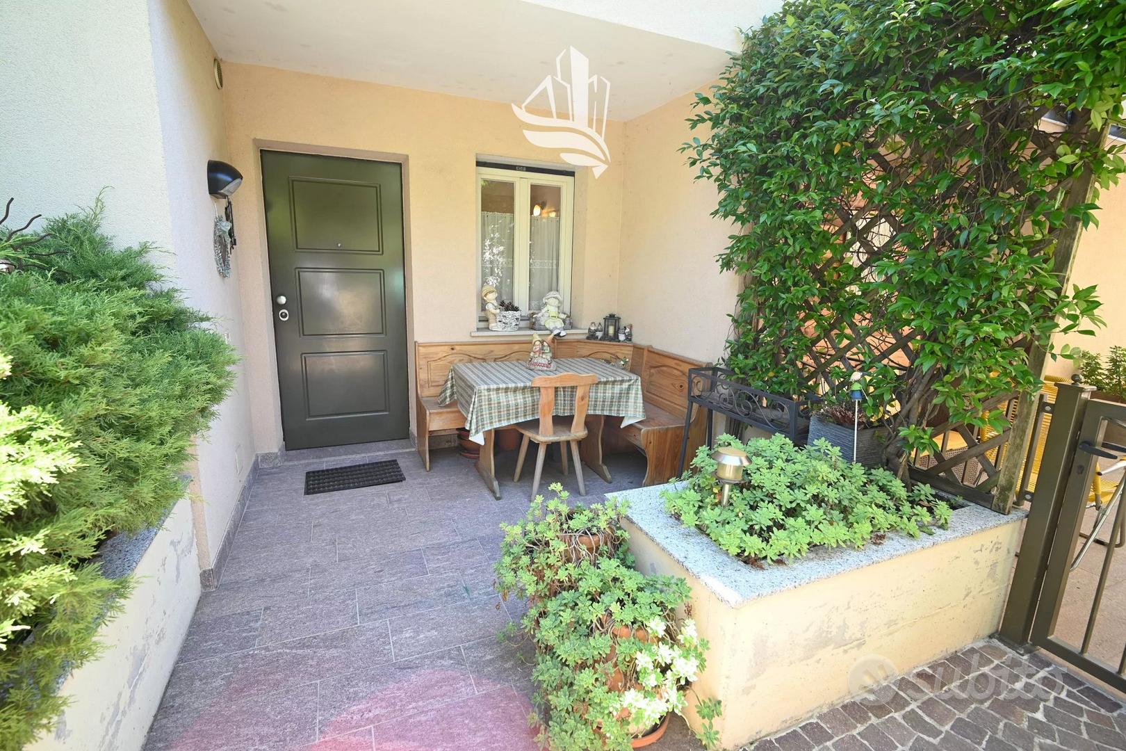 Cortaccia: Casa a schiera con giardino - View 3