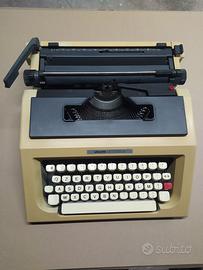 Olivetti Lettera 51 macchina da scrivere vintage