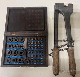 Set pinza piombatrice + 42 piombi sigilli ferrovie