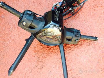 Honda sh 125/150 sterzo km plastiche