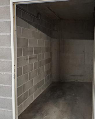 cantina/box 300x160 ideale x moto griglie su pirta