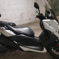 yamaha xmax 400