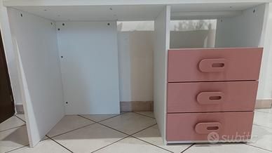 Scrivania bianca rifiniture rosa con cassettiera