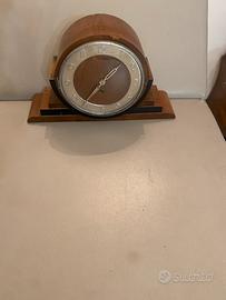 Orologio da tavolo antico, funzionante.