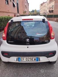 PEUGEOUT 107 2010