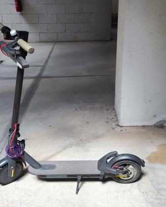 Monopattino elettrico  Xiaomi M365