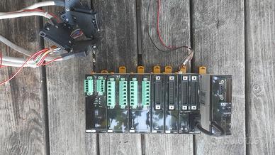 PLC OMRON
