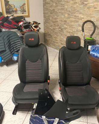 sedili per clio RS  e carri pezzi sempre per RS
