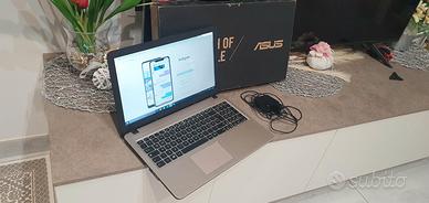 Notebook Asus 2024 windows 11 batteria 8 ore