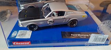 Slot car Carrera Digital 132 Ford Mustang 