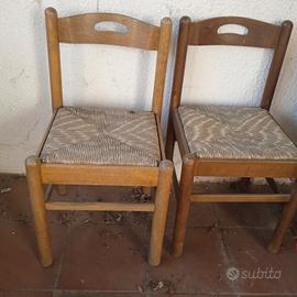 due sedie legno impagliate