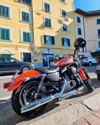 Harley-Davidson Sportster  883 R