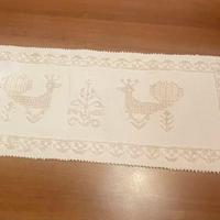 Centrotavola arazzo sardo pavoncelle