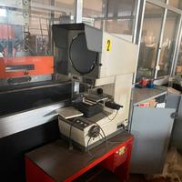 Proiettore di profili Mitutoyo