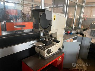 Proiettore di profili Mitutoyo