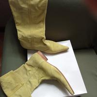 stivaletti e scarpe sportive 