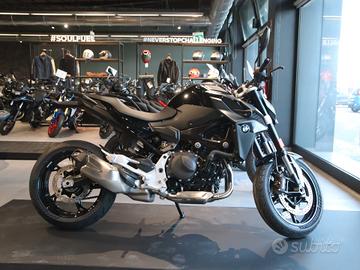 Bmw F 900 R MY26 TRIPLE BLACK
