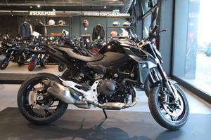 Bmw F 900 R MY26 TRIPLE BLACK