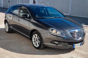 Lancia delta 1.6 disel  120 cavalli 