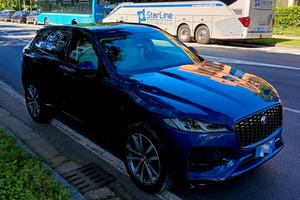 Jaguar  F-Pace R-Dynamic, 204 CV Mild Hyb, 2021
