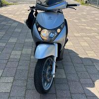 Piaggio Beverly 250
