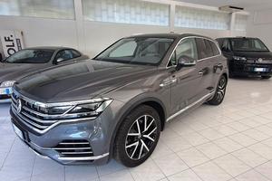 VOLKSWAGEN Touareg 3.0 TDI Advanced