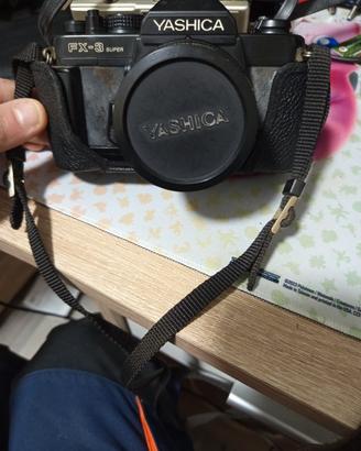 Macchina Fotografica YASHICA