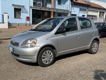 Yaris Benz 1.0