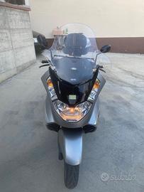Scouter Aprilia atlantic 500
