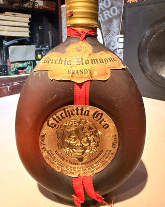 Bottiglia Vecchia Romagna Etichetta Oro