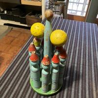 Vecchio gioco birilli in legno