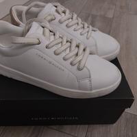 Scarpe Tommy Hilfiger bianche in pelle mis.35