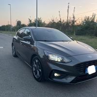 Ford Focus St line X