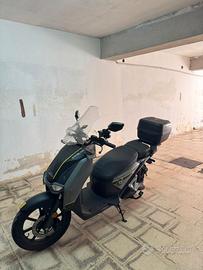  Scooter Elettrico Super Soco CPx