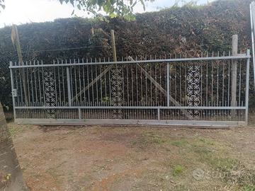 cancello fatto a mano