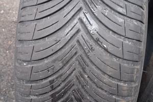  4 gomme invernali buoni 205/65 R15 M+S