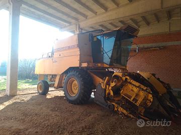 Mietitrebbia new holland TX 36