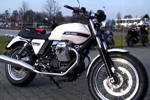 MOTO GUZZI V7 CLASSIC