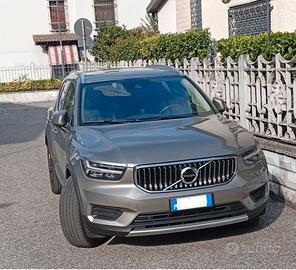 VOLVO XC40 INSCRIPTION