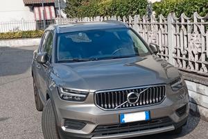 VOLVO XC40 INSCRIPTION
