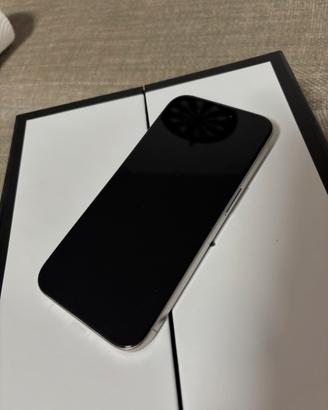 iPhone 15 Pro 256 GB – Titanio