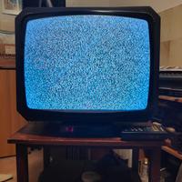 TV Brionvega LED 20 con antenna ruotante