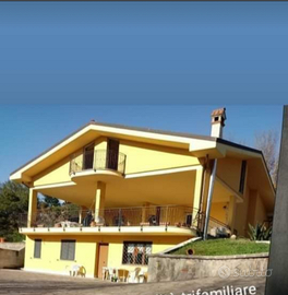 Vendita villa unifamiliare con fotovoltaici