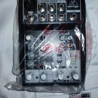 Mixer Behringer Xenyx 502