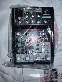 Mixer Behringer Xenyx 502