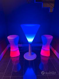 Tavolo + sgabelli Luminosi