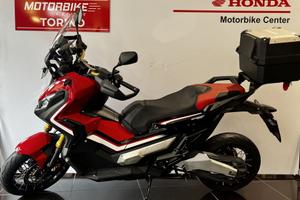 Honda X-ADV 750 .