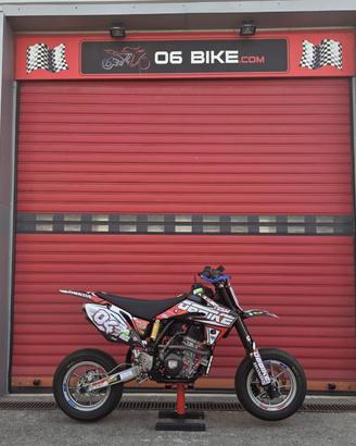 HONDA CRF 150 R .