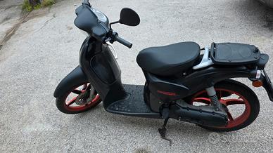 Scarabeo 50 whizz