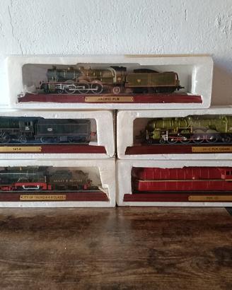 Collezione di 20 locomotive storiche su bassetta
